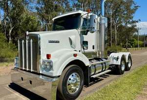 2011 Kenworth T409 SAR, Cummins ISX with 246k kms, 18sp, 80T rated