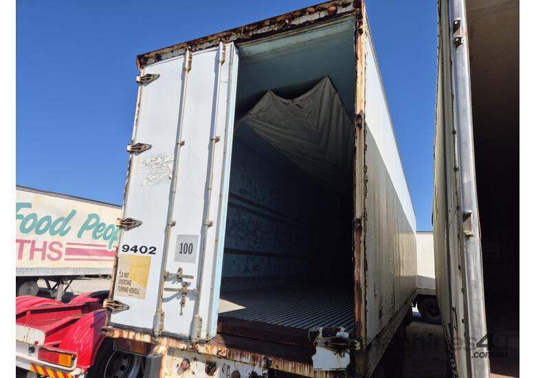 1988 Maxi-Cube Heavy Duty Triaxle Trailer