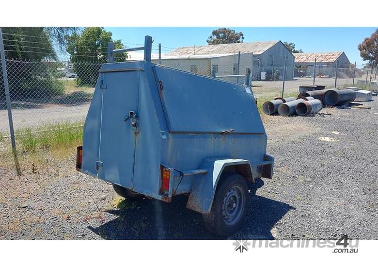 Australian Trailers Box