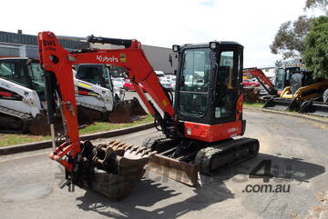 Kubota U35-4 Excavator under 1,000hrs