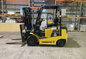 Komatsu   forklift FB25-12 Komatsu   forklift FB25-12