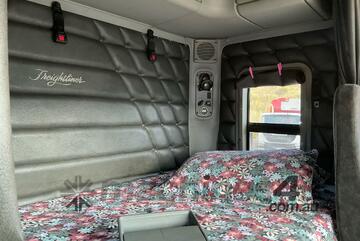 2007 Freightliner Argosy Prime Mover Sleeper Cab