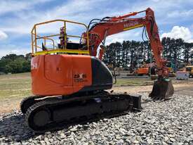 2017 Hitachi ZX135US-5B - picture2' - Click to enlarge