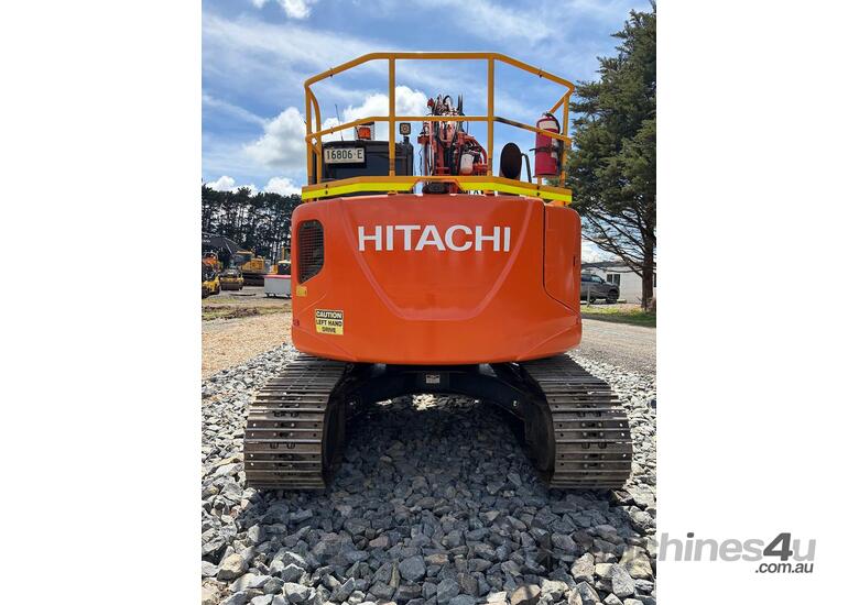 2017 Hitachi ZX135US-5B