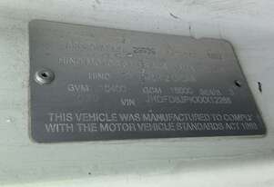 Hino 2010   FD8J Tilt Tray