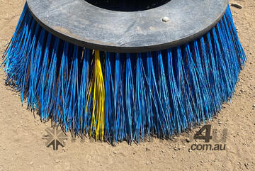 MACDONALD JOHNSTON NEVER   SPARE BRUSH SETS TO SUIT C401 MACDONALD JOHNSTON ROAD SWEEPER Miscella