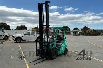 2015 Mitsubishi FD25NT Forklift