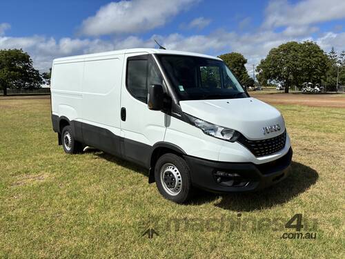 2022 Iveco 35S DAILY VAN 3520WB 140HP 9m3  Van