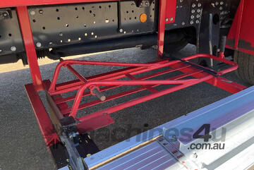 2014 Iveco Eurocargo ML160 E28 Curtainsider