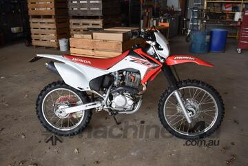 Honda 2016   CRF 230