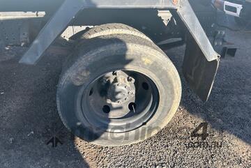 2015 Mitsubishi Fuso Canter 715 Tipper