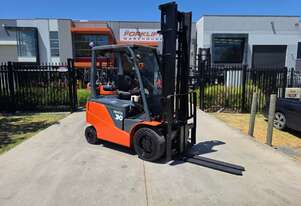 Toyota Forklift 3T 4 Wheel Electric - 2024 Battery (Unit#:AU460)
