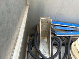 Tosca Hydraulic Lift Dog Transport Canopy  - picture2' - Click to enlarge