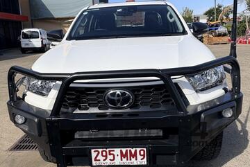 2024 Toyota Hilux SR 4x4 Extra Cab Chassis 2.8 Litre Dual Cab - Rocklea