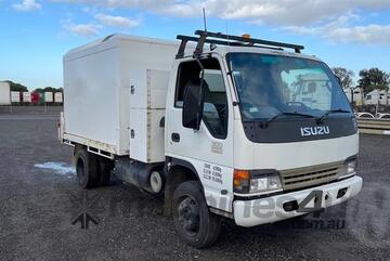 Isuzu   NPR