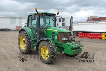 John Deere   6130