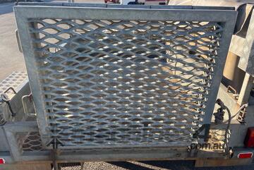 2010 Belco Single Axle Box Trailer