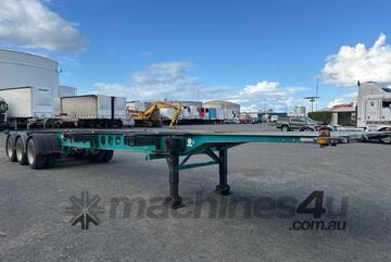 2007 Krueger ST-3-38 Tri Axle Skel Trailer