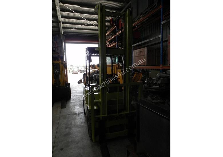 caption Mitsubishi FD20 Std Forklift Forklift