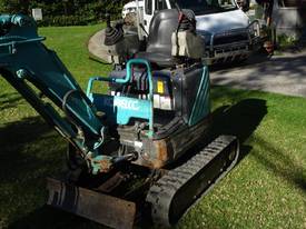 Used Kobelco SK09 Mini Excavator - picture0' - Click to enlarge