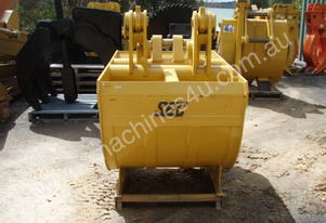 Clamshell Bucket Suit 20 Tonner