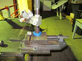 Pneumatic Tapping Arm - picture1' - Click to enlarge