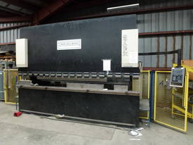 Just In - Aust Made 4100mm x 125Ton CNC - picture0' - Click to enlarge