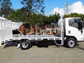 #2226C NPR300 MED 155HP Beavertail Truck. - picture0' - Click to enlarge