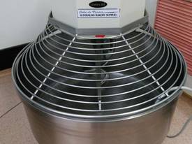 120 kg Spiral Mixer - picture0' - Click to enlarge