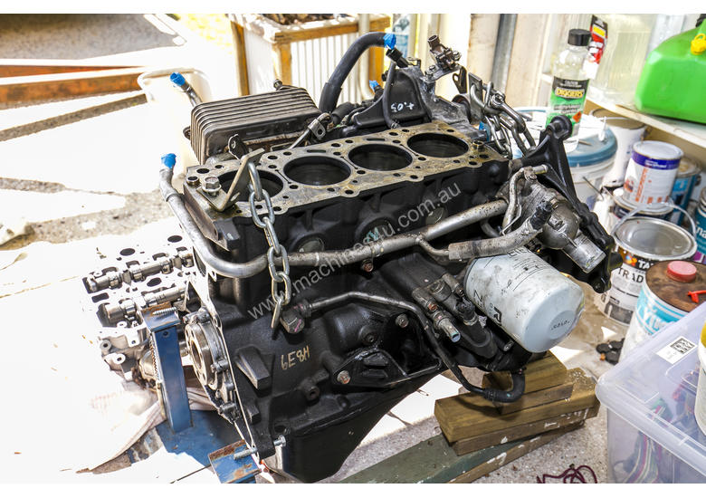 Mitsubishi triton engine for sale