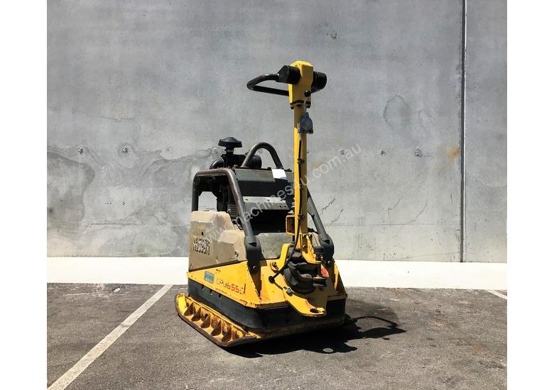Used 2010 digrite WACKER NEUSON DPU6555 DIESEL PLATE COMPACTOR LOW