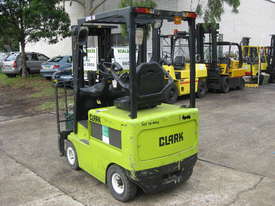 CLARK 1.5T CONTAINER ENTRY WITH SIDE SHIFT & WEIGHT GAUGE - picture0' - Click to enlarge
