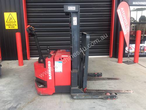RAYMOND RRS30 1.3T ELECTRIC REACH WALK BEHIND FORKLIFT 