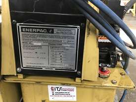 Enerpac Hydraulic Pipe Bender Air Powered Hydraulic Pump - picture1' - Click to enlarge