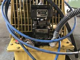 Enerpac Hydraulic Pipe Bender Air Powered Hydraulic Pump - picture2' - Click to enlarge