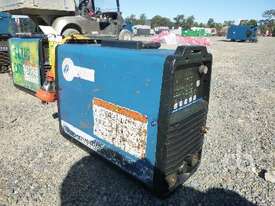 MILLER ELECTRIC MAXSTAR 200DX Welder - picture0' - Click to enlarge