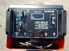 Leicester LBC-900J 12/24 Volt Battery Charger - picture1' - Click to enlarge