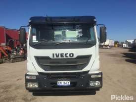 2014 Iveco Acco 2350 - picture1' - Click to enlarge
