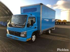 2010 Mitsubishi Canter 7/800 - picture2' - Click to enlarge