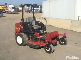 2010 Toro Groundsmaster 7200 - picture2' - Click to enlarge