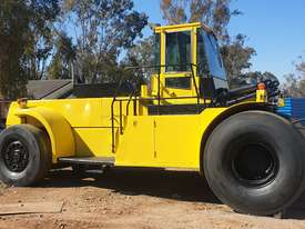 Hyster H35F Container Handler - picture0' - Click to enlarge