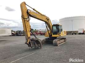 2004 Komatsu PC220-7 - picture2' - Click to enlarge