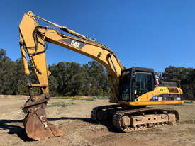 Caterpillar 330D Tracked-Excav Excavator - picture0' - Click to enlarge