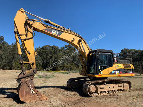 Caterpillar 330D Tracked-Excav Excavator