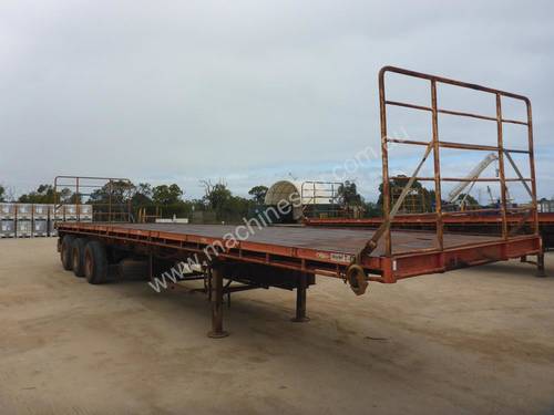 1986 Freighter ST3 45' Flat Top Tri Axle Lead Trailer - T67
