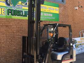 Cheap Late Model Nissan Forklift - picture0' - Click to enlarge