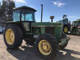 John Deere 3140 4WD Cabin Tractor - picture0' - Click to enlarge