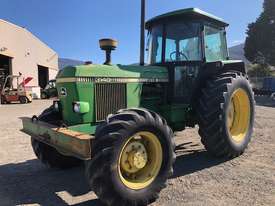 John Deere 3140 4WD Cabin Tractor - picture1' - Click to enlarge