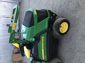John Deere 1570 Commercial Mower - picture1' - Click to enlarge