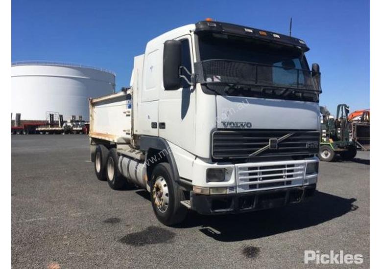 caption 2001 Volvo FH12